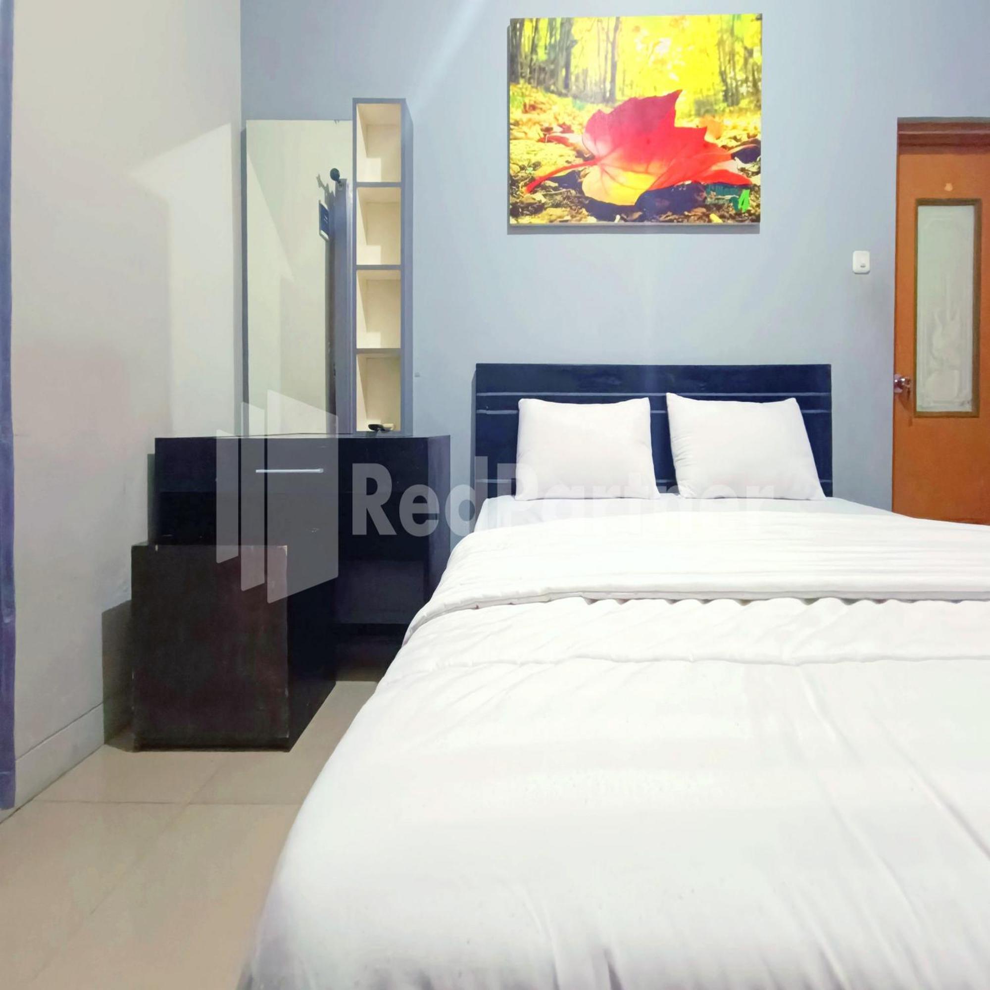 D'Waru Homestay Syariah Near Jl Slamet Riyadi Mitra Reddoorz Surakarta  Ngoại thất bức ảnh